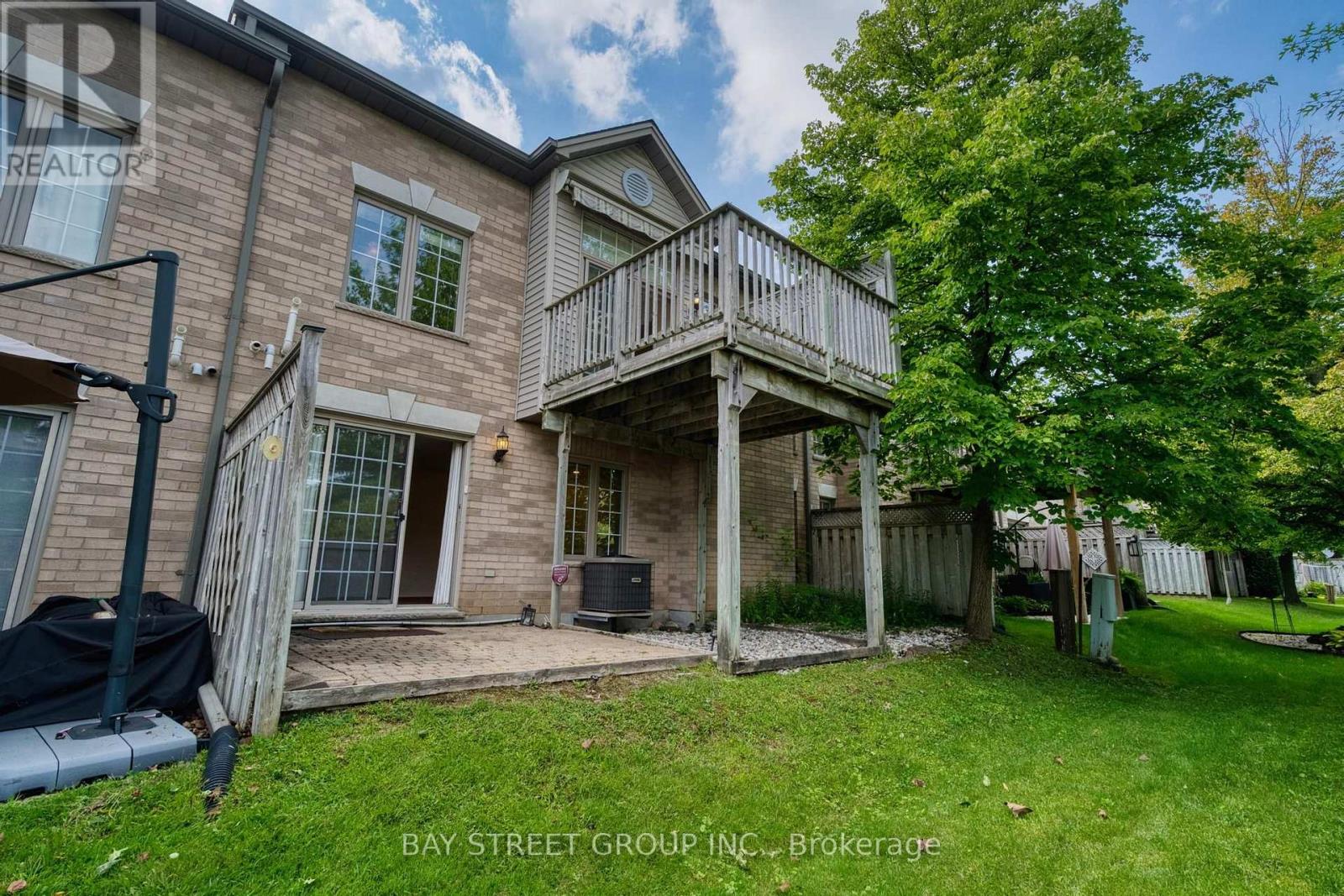 #11 270 NORTH CENTRE ROAD - Image 37
