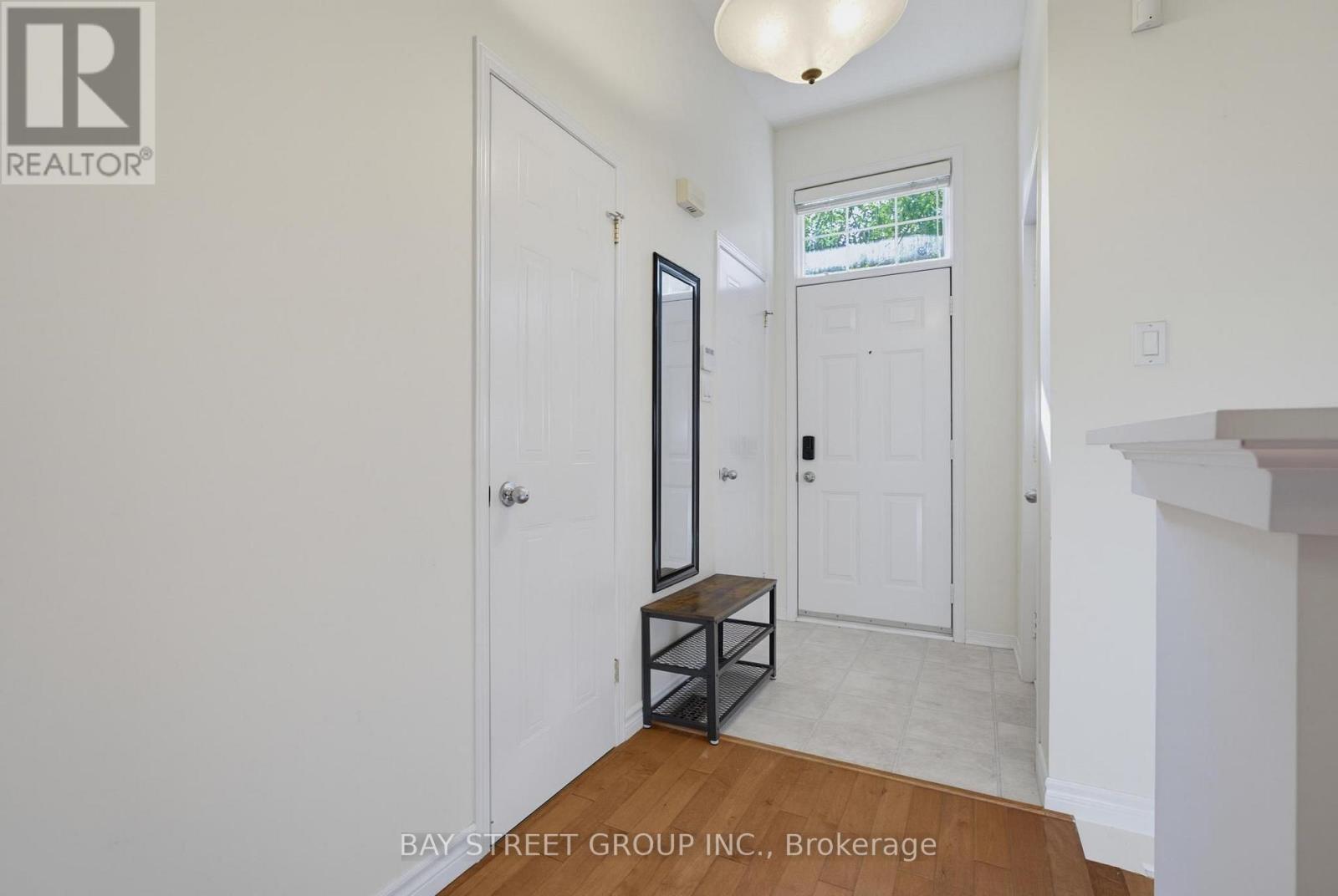 #11 270 NORTH CENTRE ROAD - 5