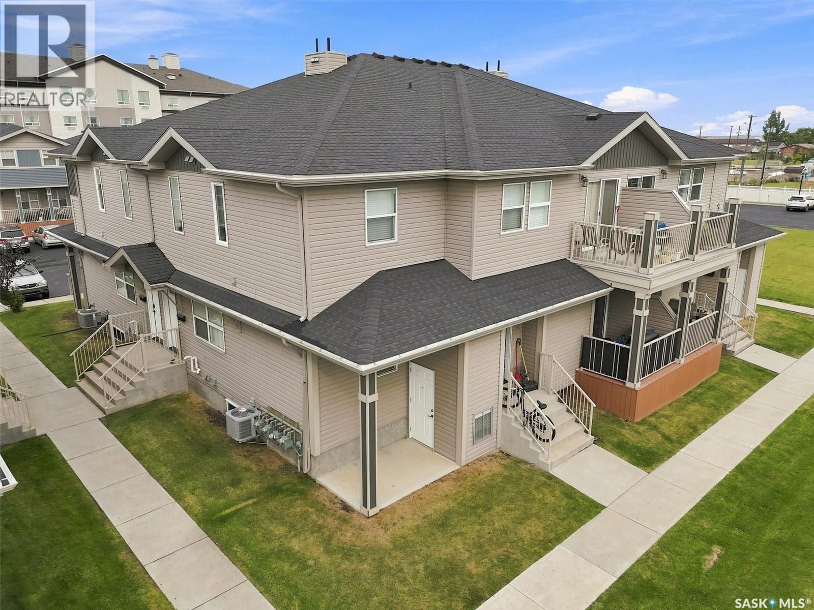 #222 100 Chaparral BOULEVARD - 1