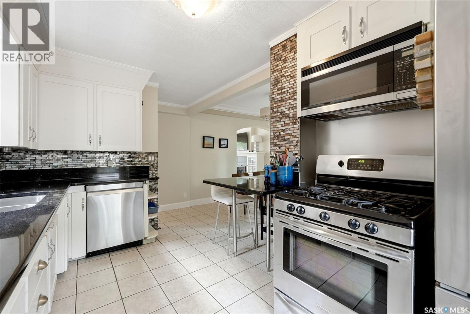 2950 Retallack STREET - 10