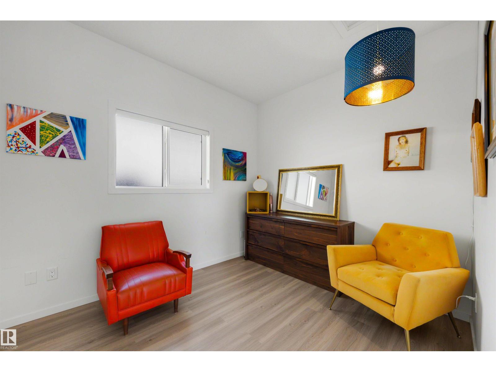 11215 87 ST NW - 20