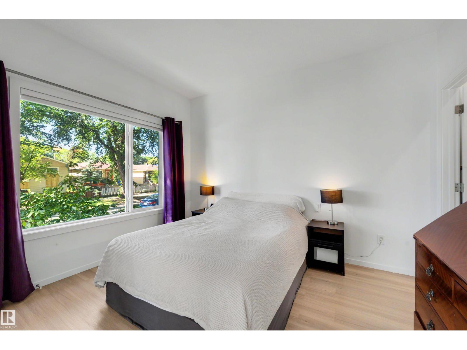 11215 87 ST NW - 6