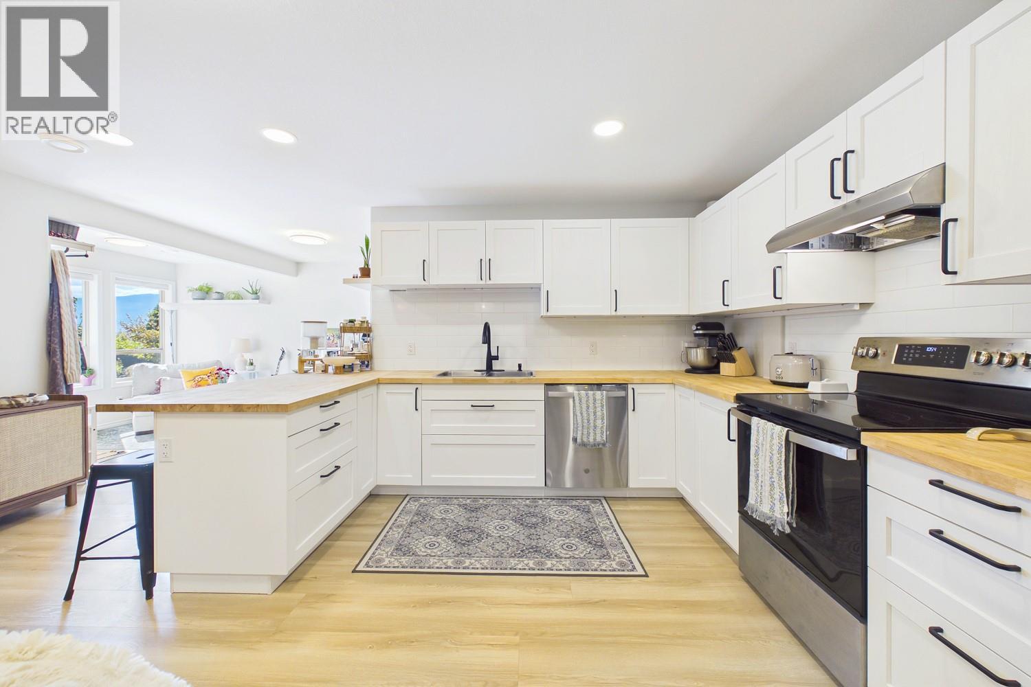  3439 Ridge Boulevard, West Kelowna