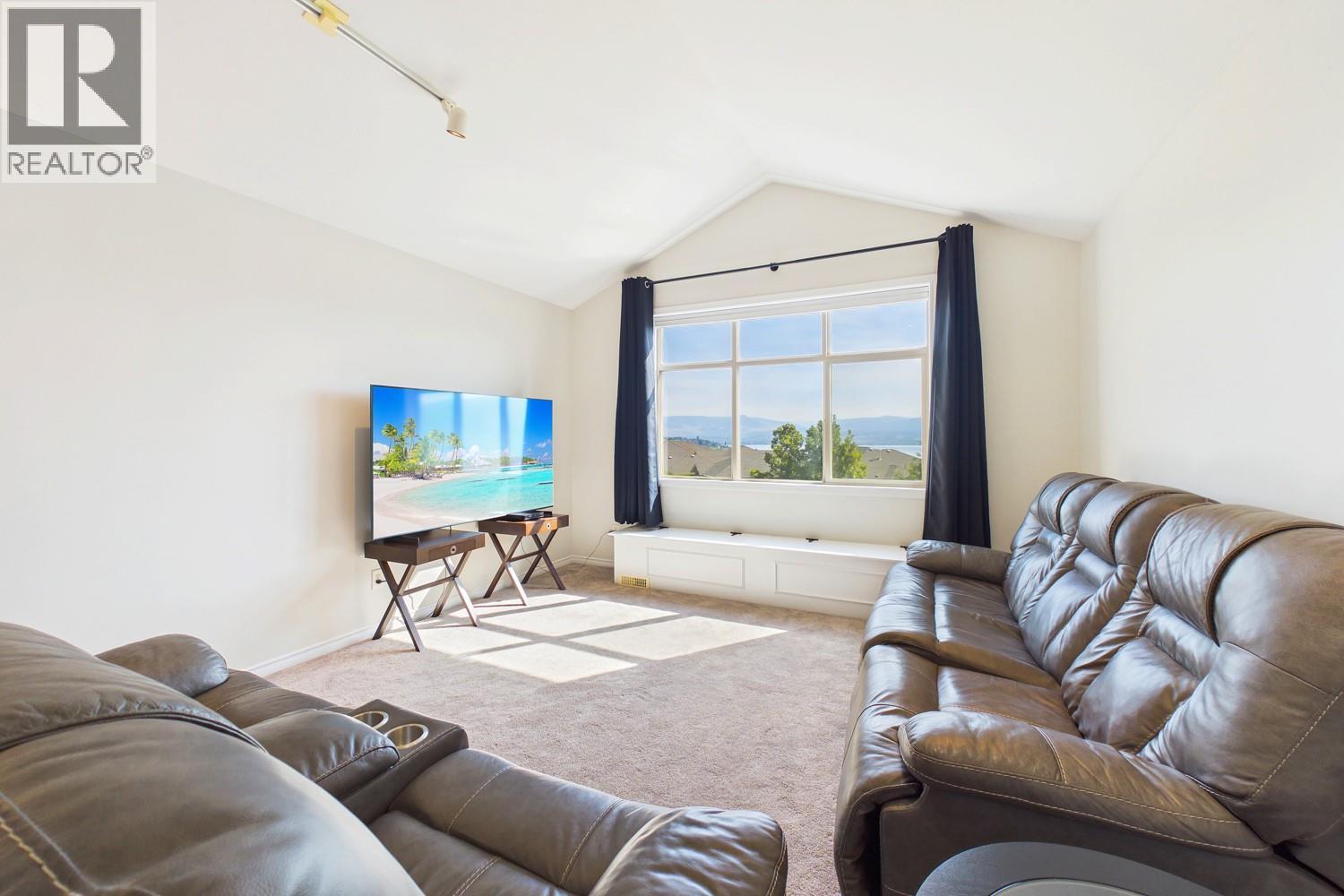  3439 Ridge Boulevard, West Kelowna
