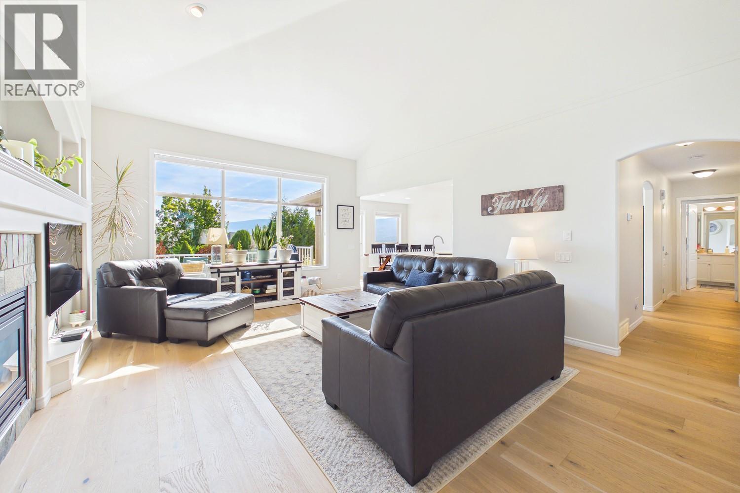  3439 Ridge Boulevard, West Kelowna