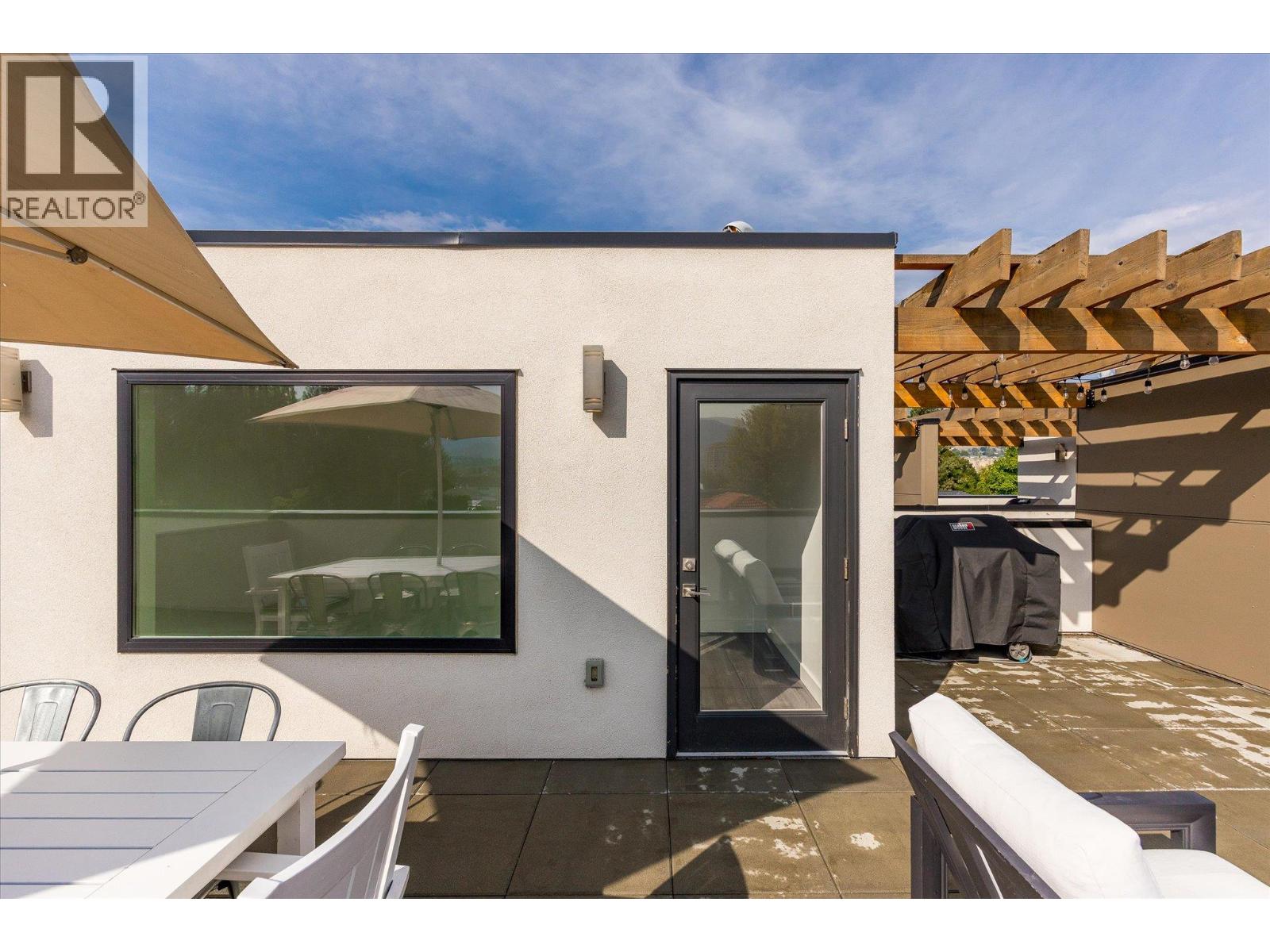 #101 651 Churchill Avenue - 22