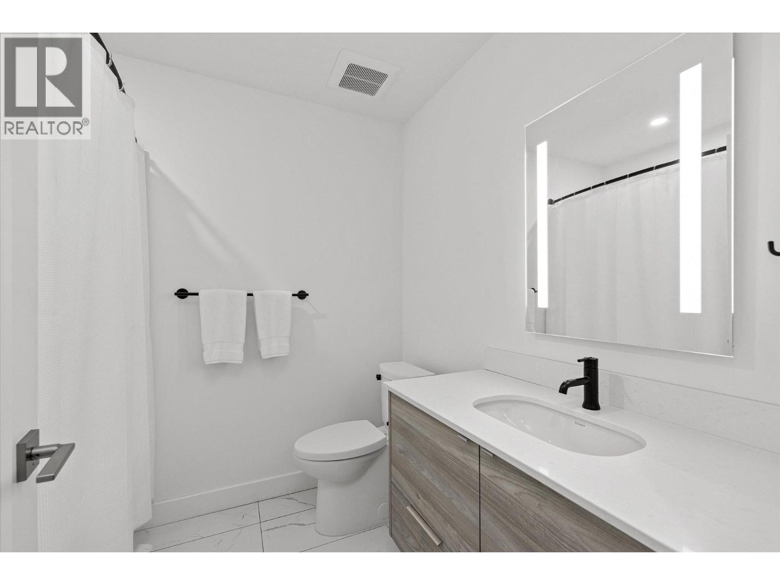 #101 651 Churchill Avenue - 38