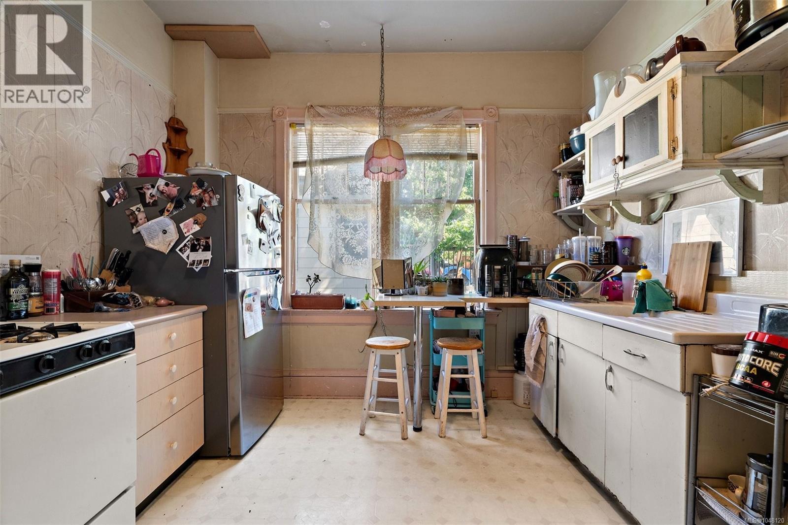  1317 Pandora Avenue, Victoria