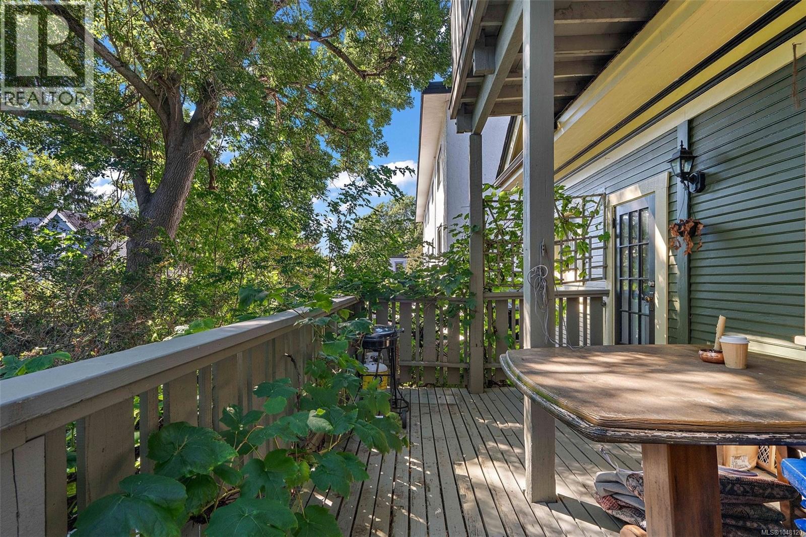 1317 Pandora Ave - 13
