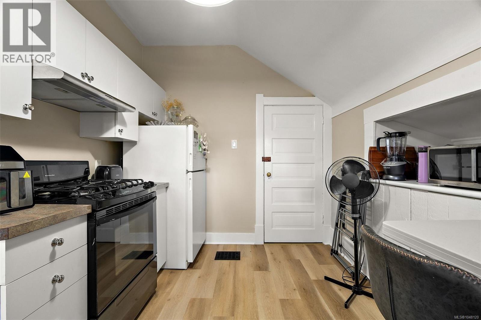  1317 Pandora Avenue, Victoria
