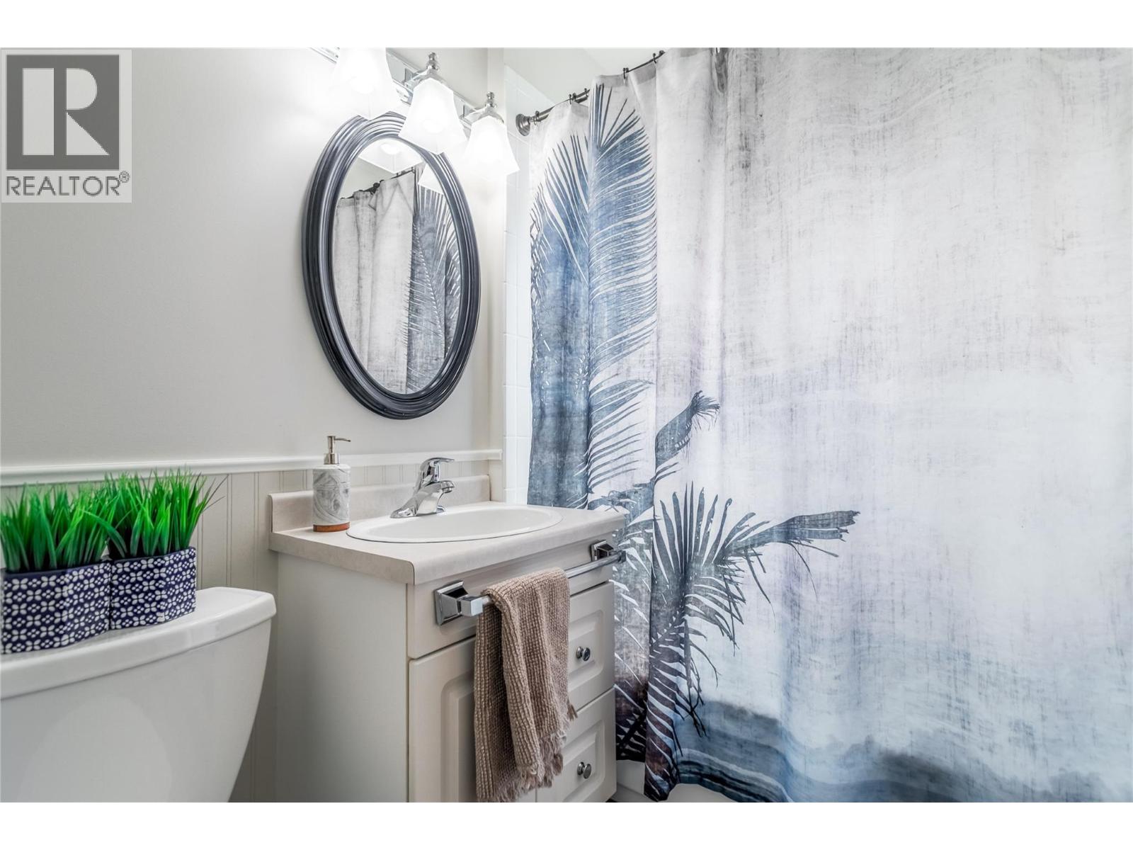  457 Patterson Avenue, Kelowna