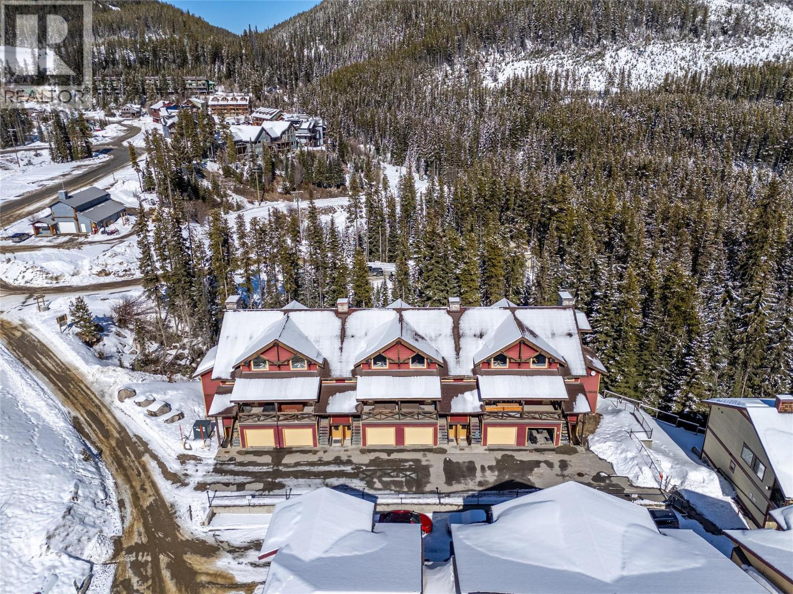 360 Strayhorse Road Unit# 3, Apex Mountain