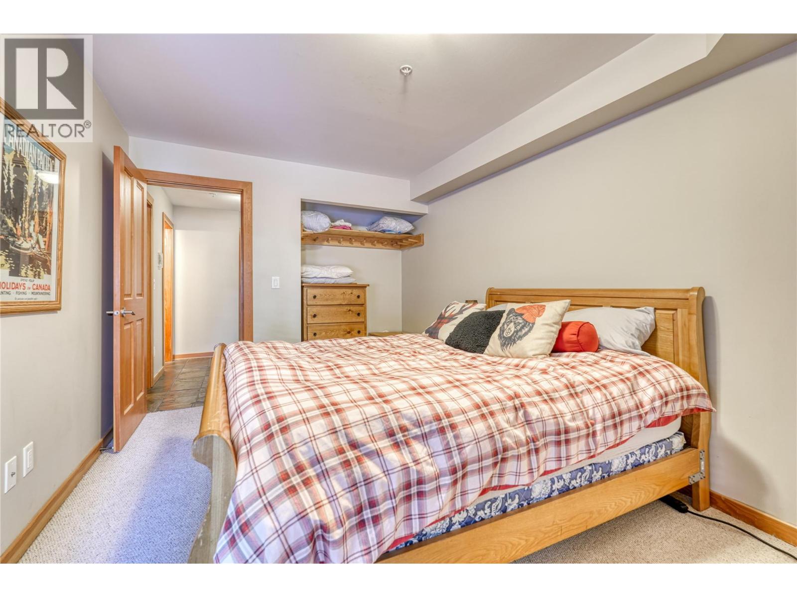 360 Strayhorse Road Unit# 3, Apex Mountain