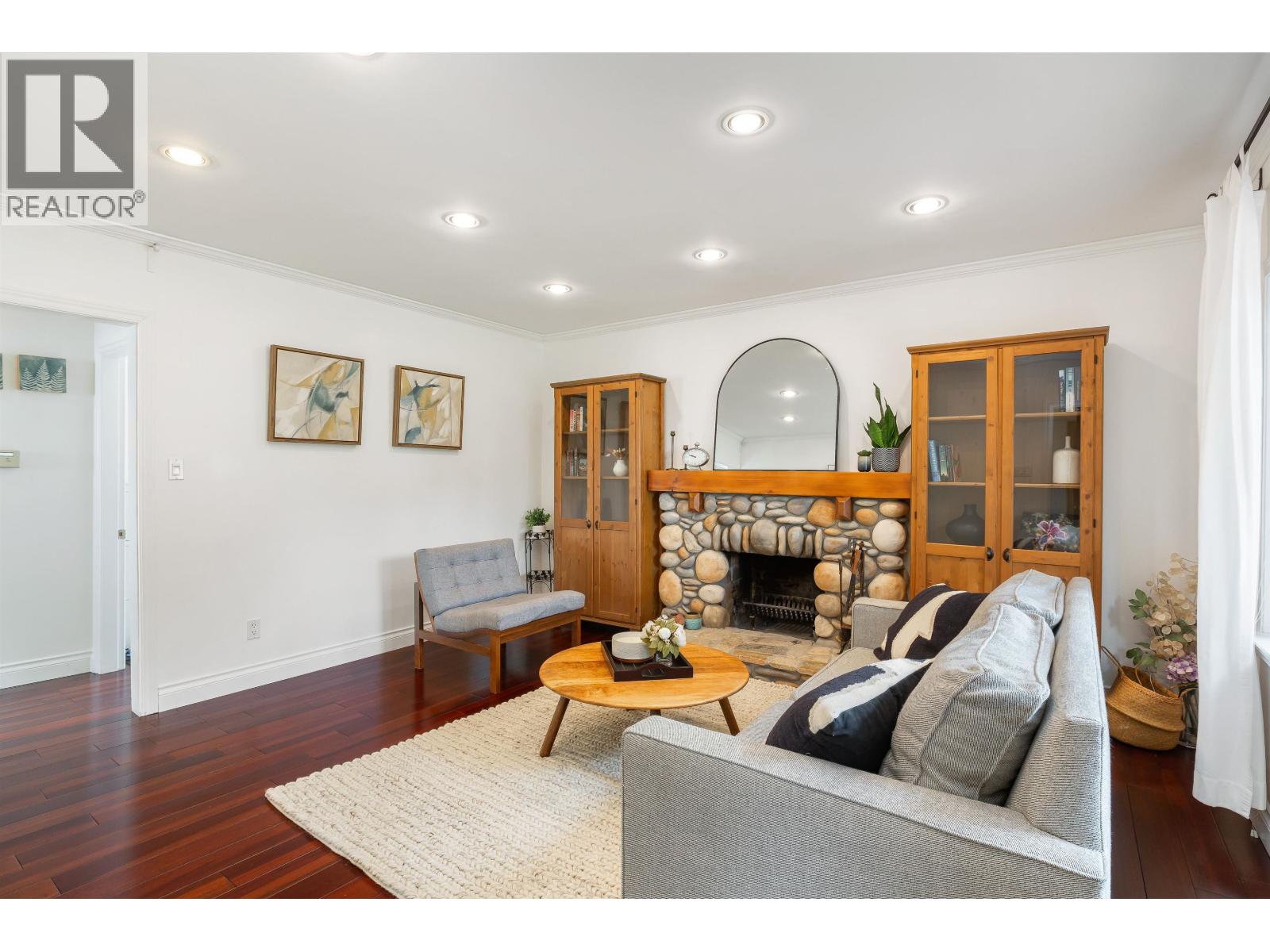 2306 WILLIAM AVENUE, North Vancouver — photo 5