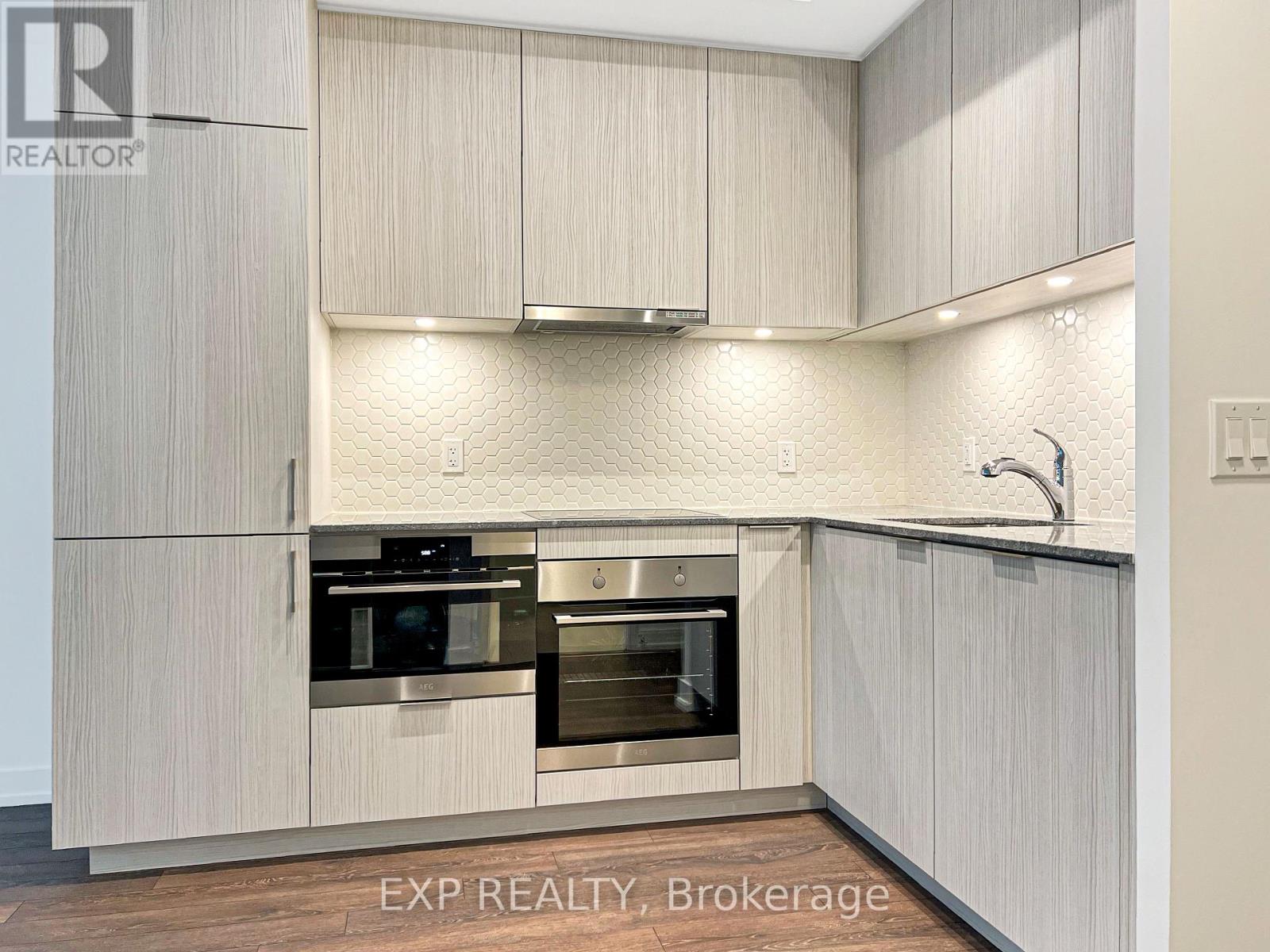 #407 158 Front Street East, Toronto (Moss Park), Ontario, M5A0K9, Toronto (Moss Park), Ontario — photo 4 of 5