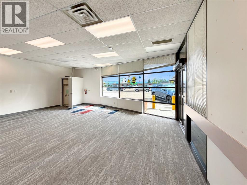 15 Main Street SW - Image 4