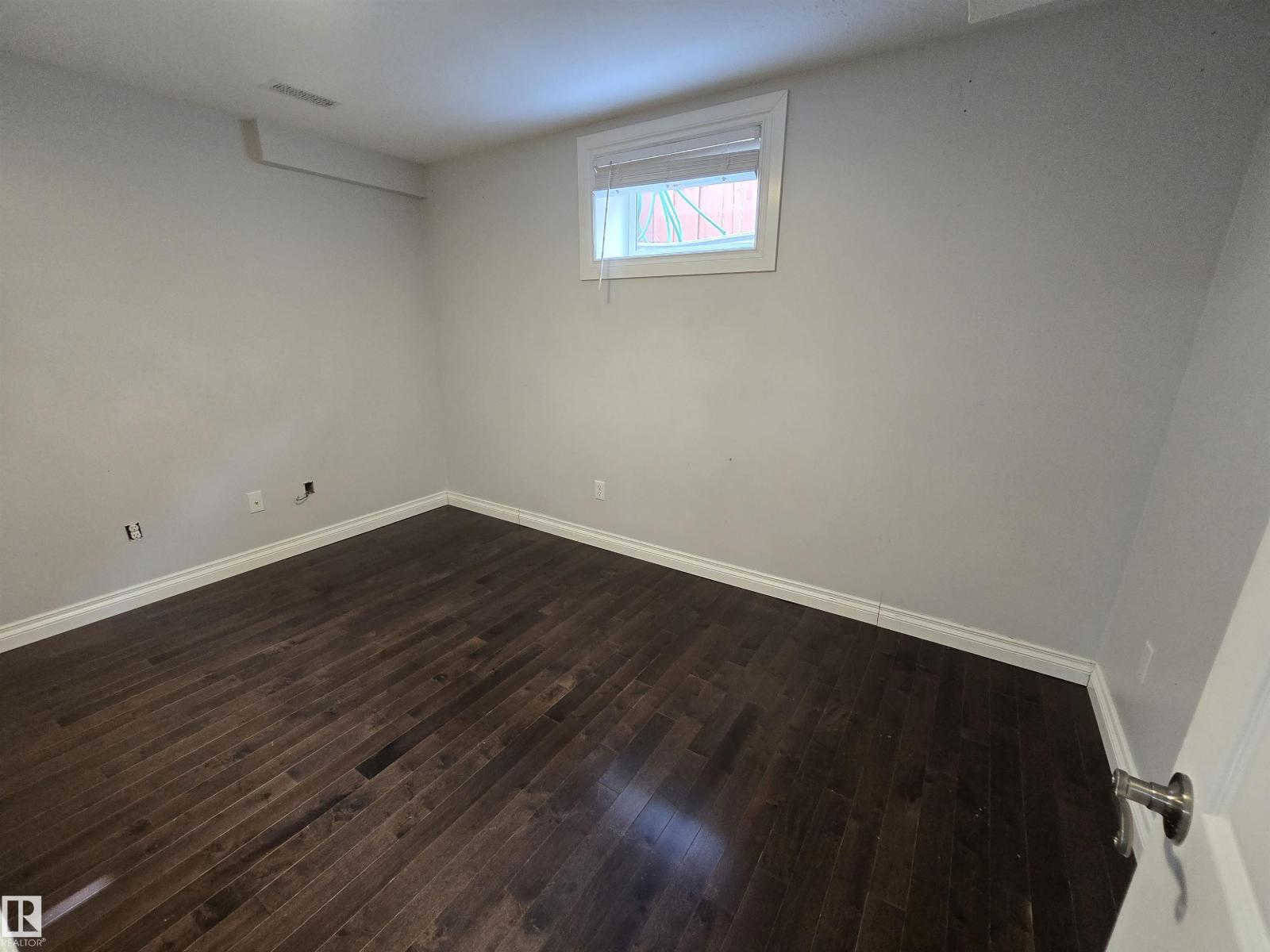 16103 95 ST NW - 35