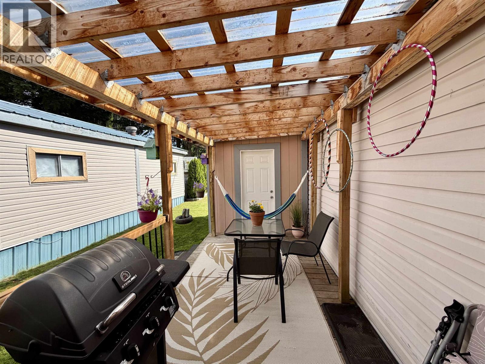 #13 4625 GRAHAM AVENUE - Image 15