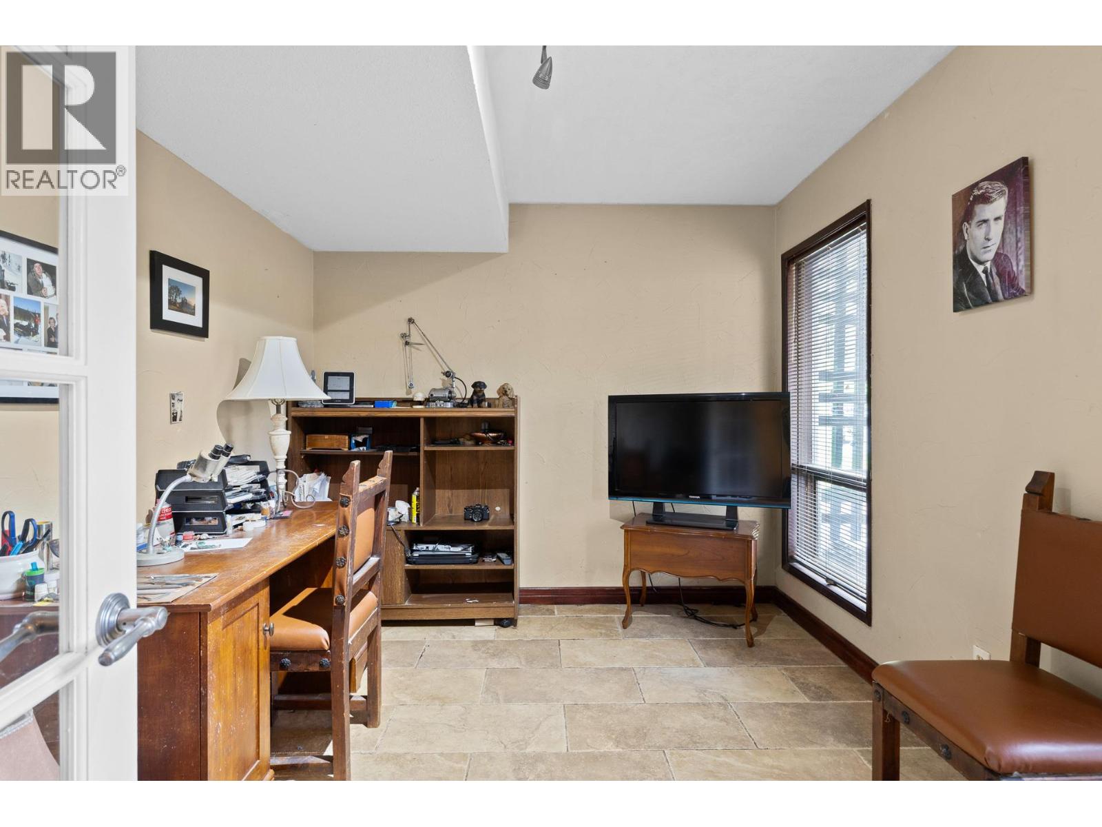 171 Snowsell Street, Kelowna