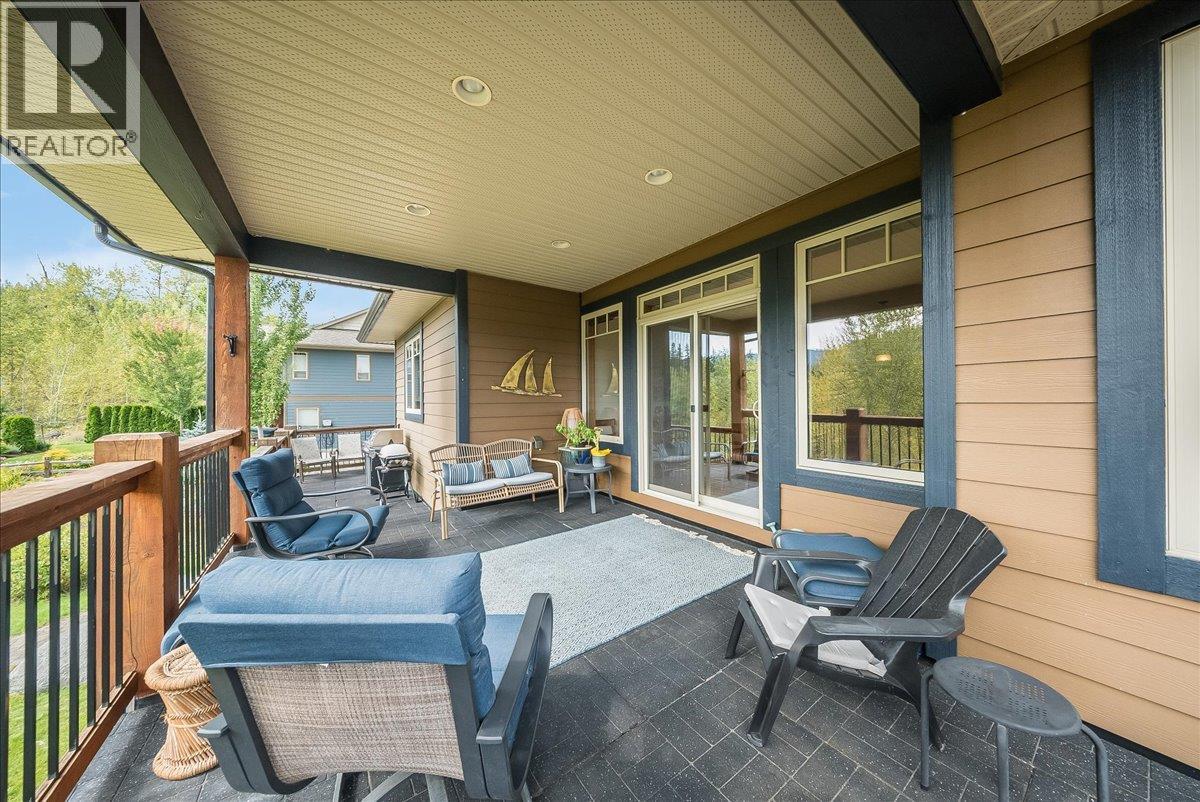 925 REDSTONE Drive - Image 15