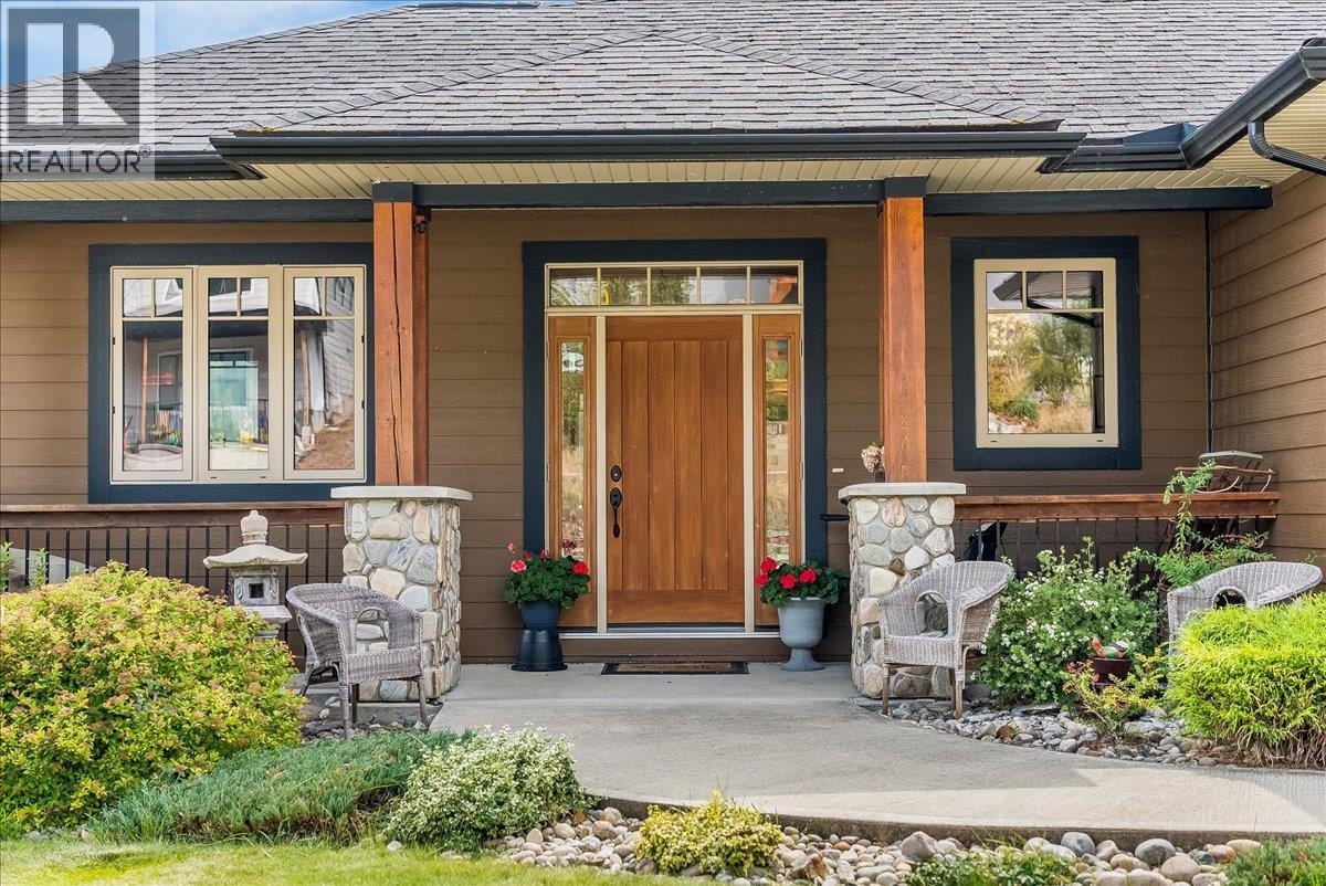 925 REDSTONE Drive - 3