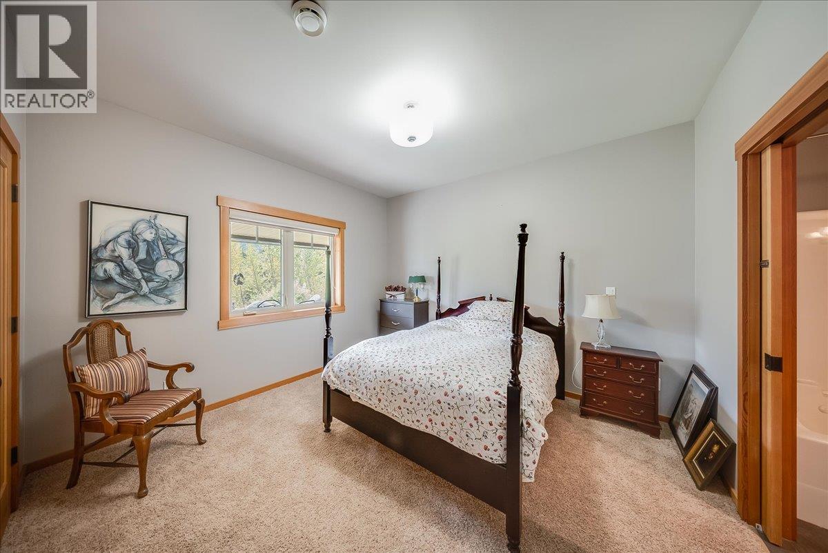 925 REDSTONE Drive - Image 44