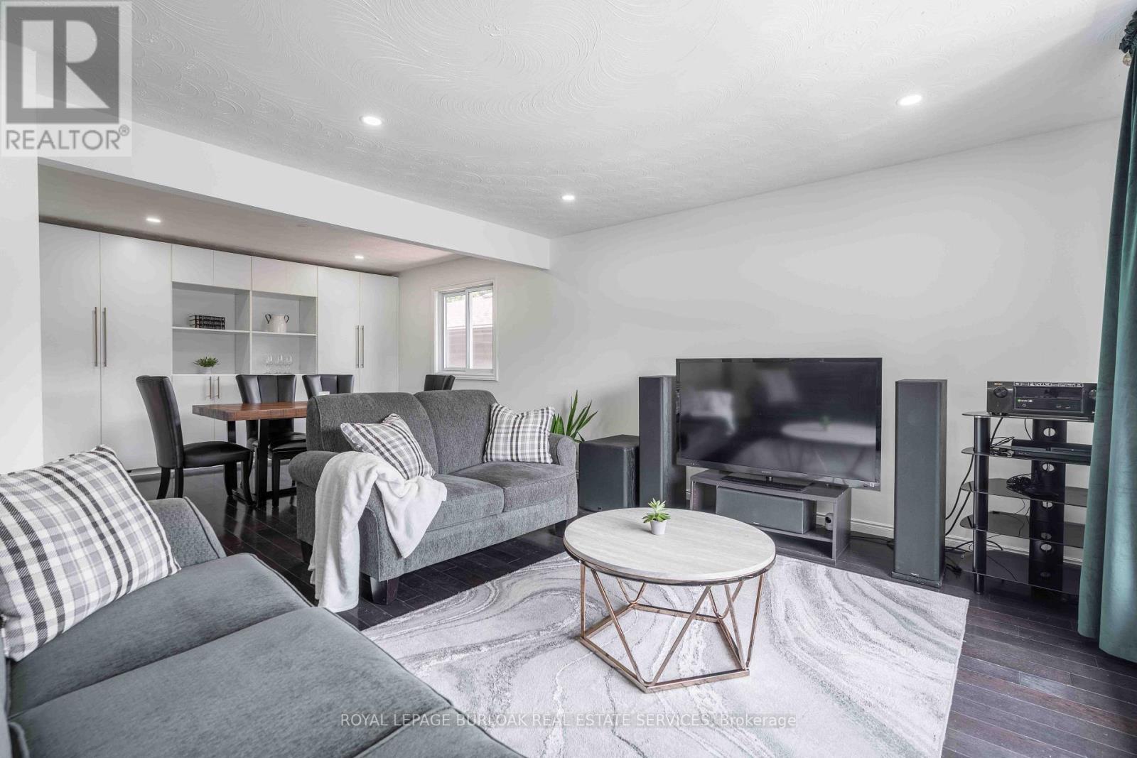 Photo of 1262 Upper Gage Avenue