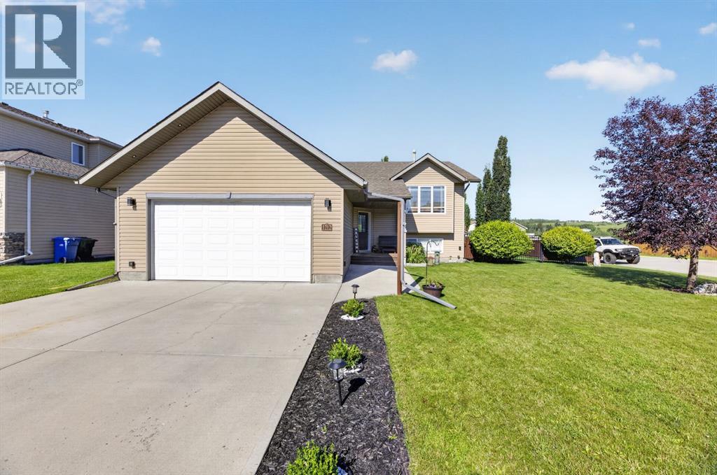 1212 2 Street NE, Sundre, Alberta, T0M1X0