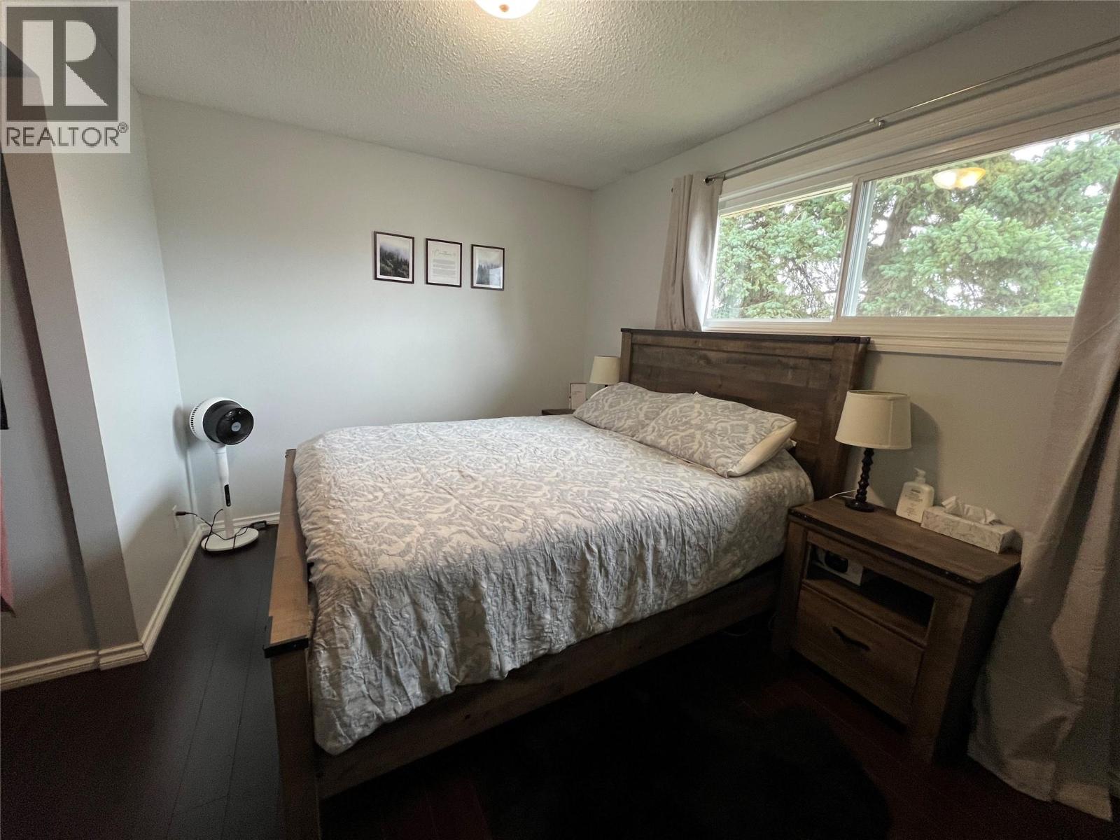 1017 120 Avenue - 12