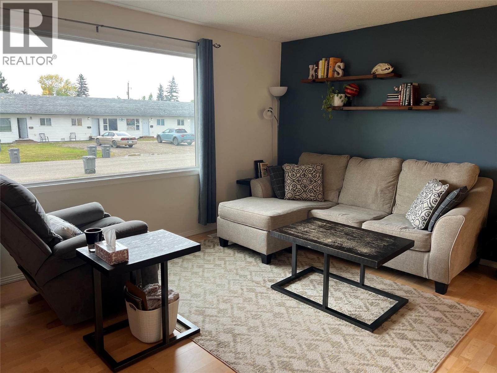 1017 120 Avenue - 2