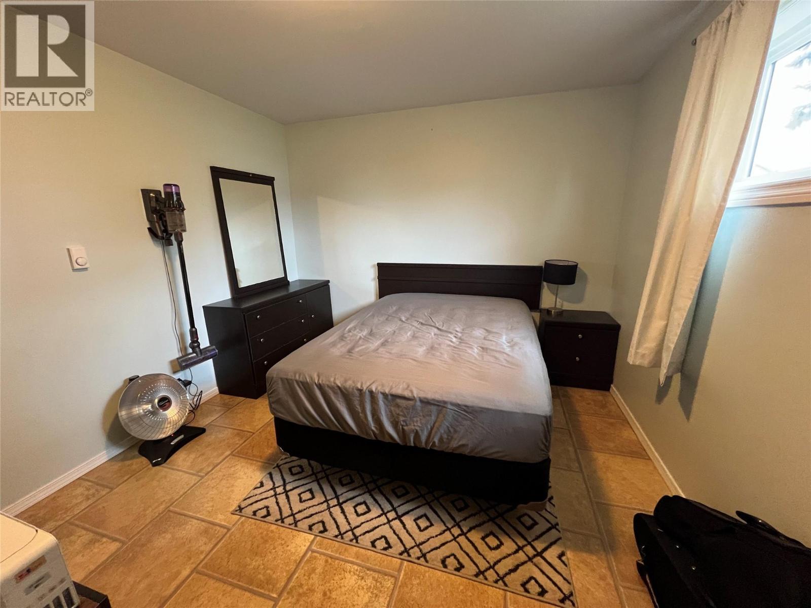 1017 120 Avenue - 21
