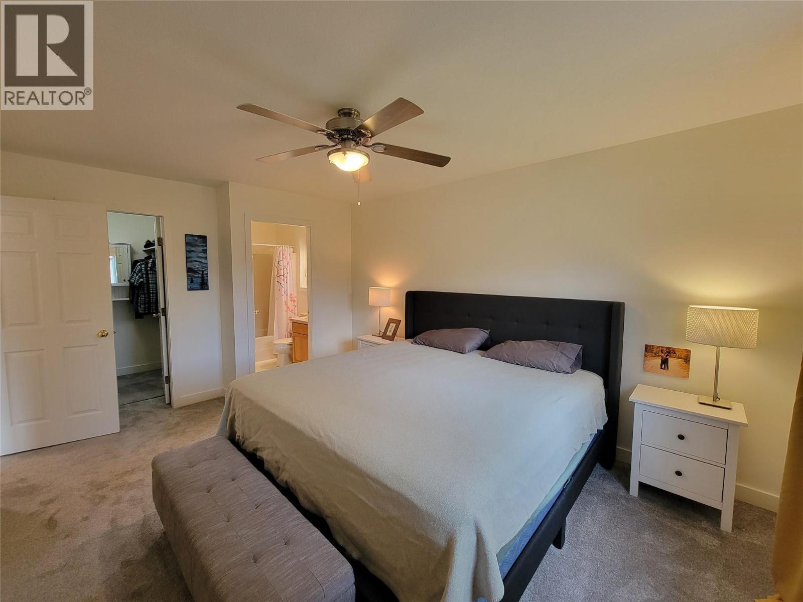 412 10th Avenue, Keremeos