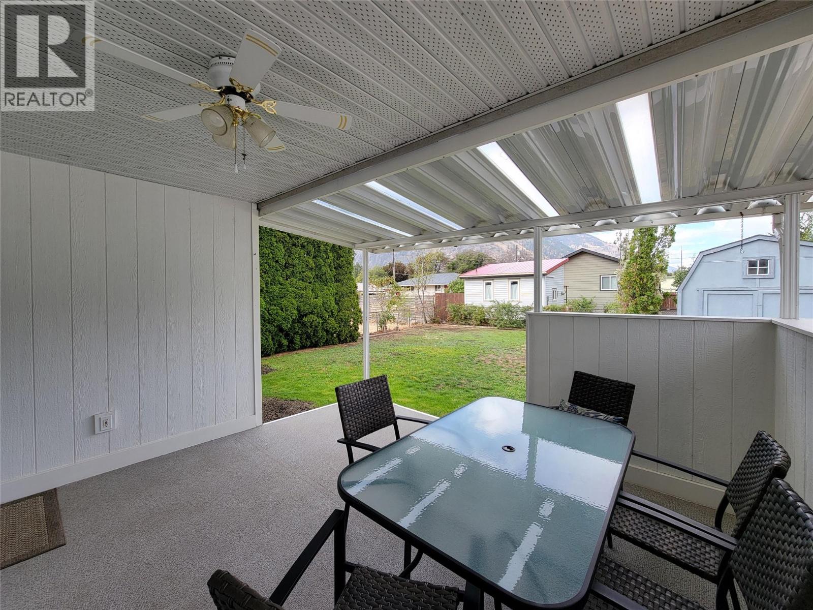 412 10th Avenue, Keremeos
