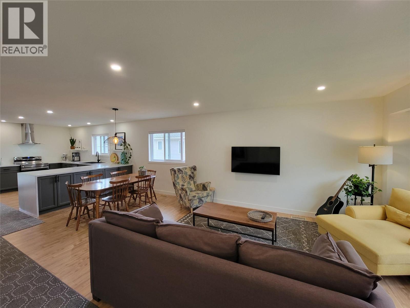 412 10th Avenue - 6