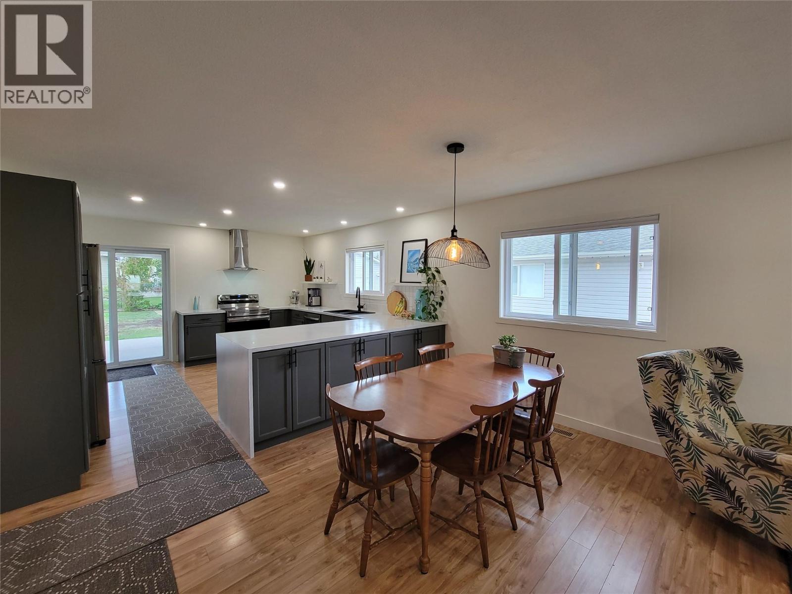 412 10th Avenue - 7