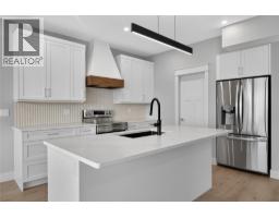 Primary Bedroom - 4315 Painted Turtle Drive, Vernon, BC V1H1A2 Photo 10