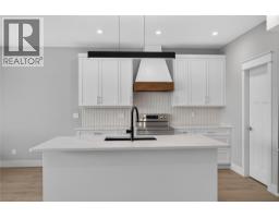 4315 Painted Turtle Drive, Vernon, BC V1H1A2 Photo 23