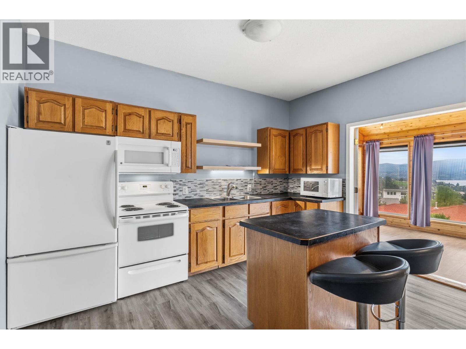  1108 Menu Road, West Kelowna