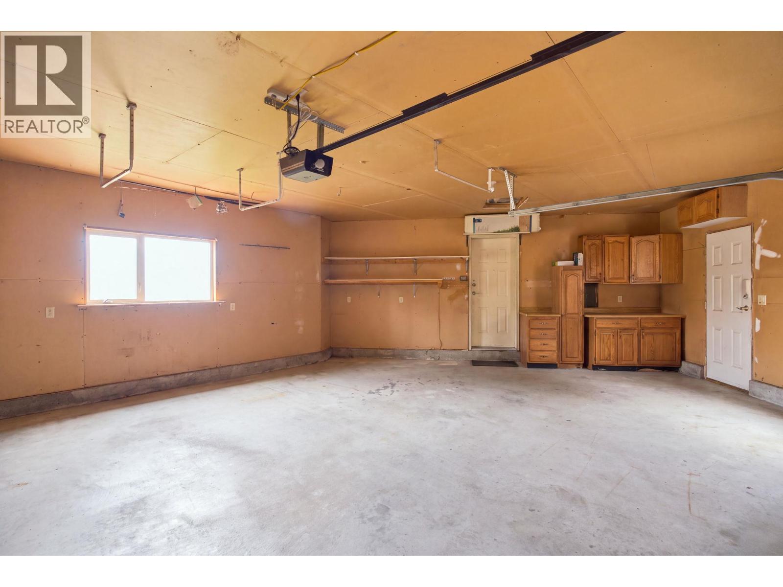  1108 Menu Road, West Kelowna