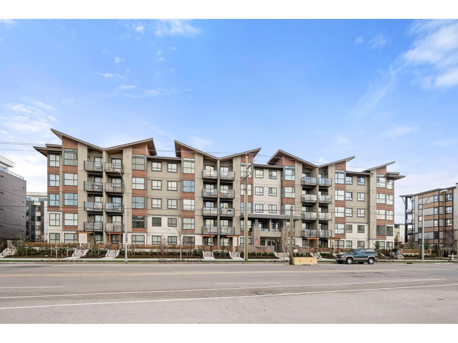 501 7809 209 STREET, Langley — photo 1