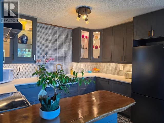 6-4420 QUEBEC AVE, Powell River, British Columbia, V8A5L5, Powell River, British Columbia — photo 5 of 5