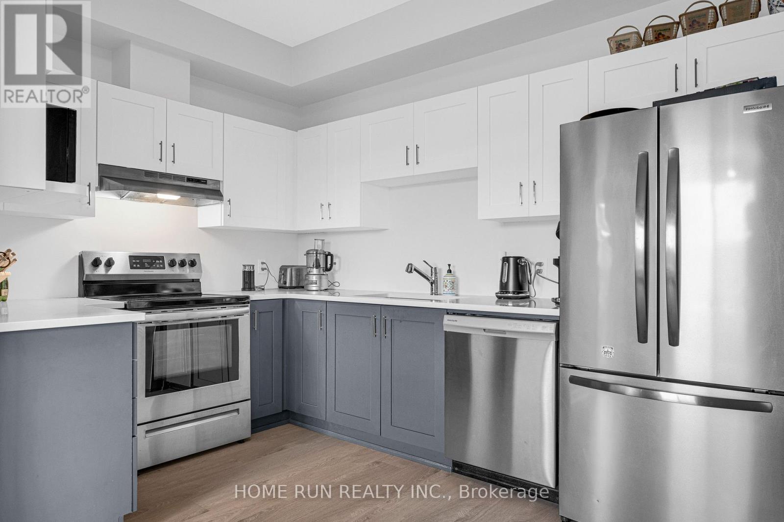 #320 1350 HEMLOCK ROAD - 10