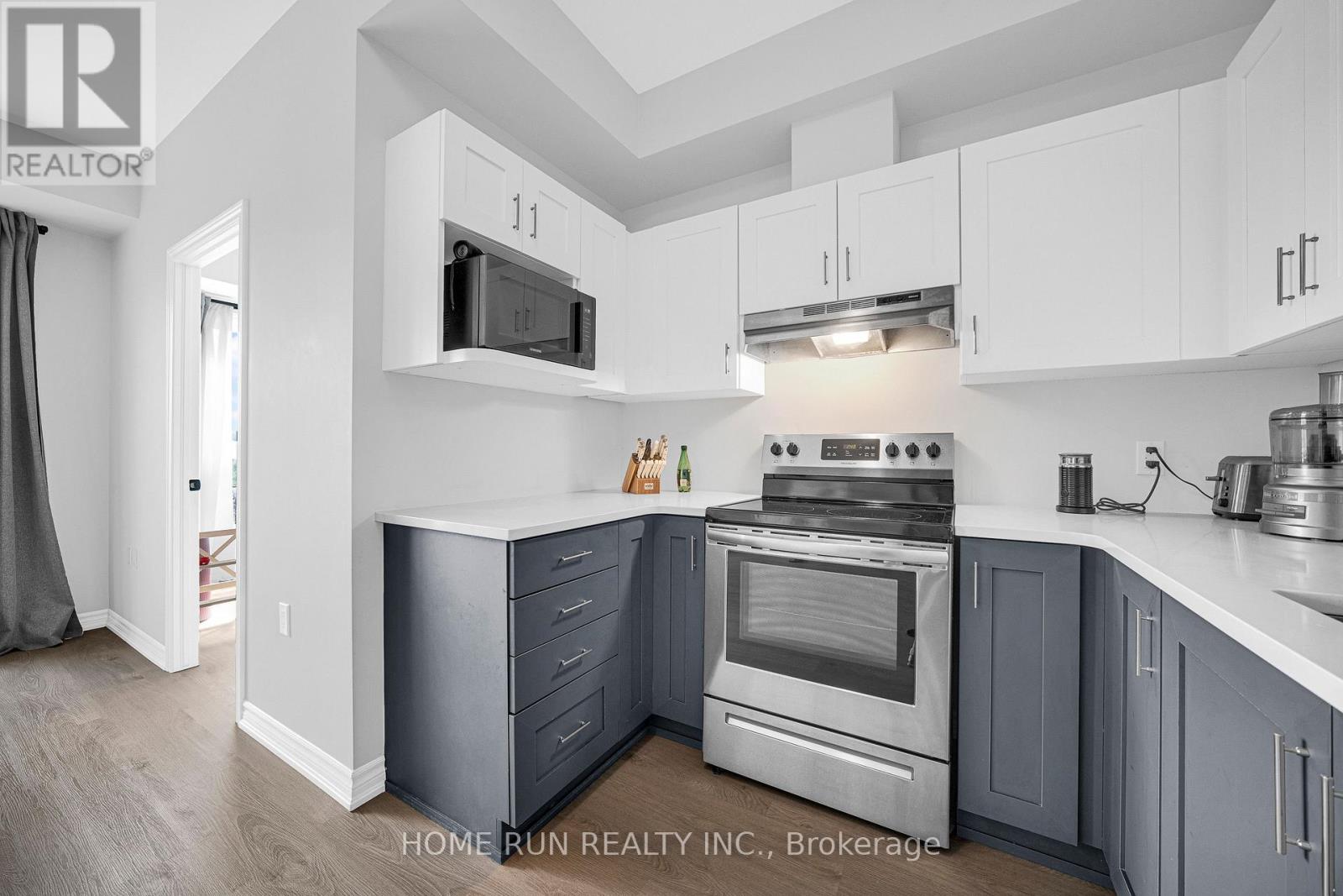 #320 1350 HEMLOCK ROAD - 11