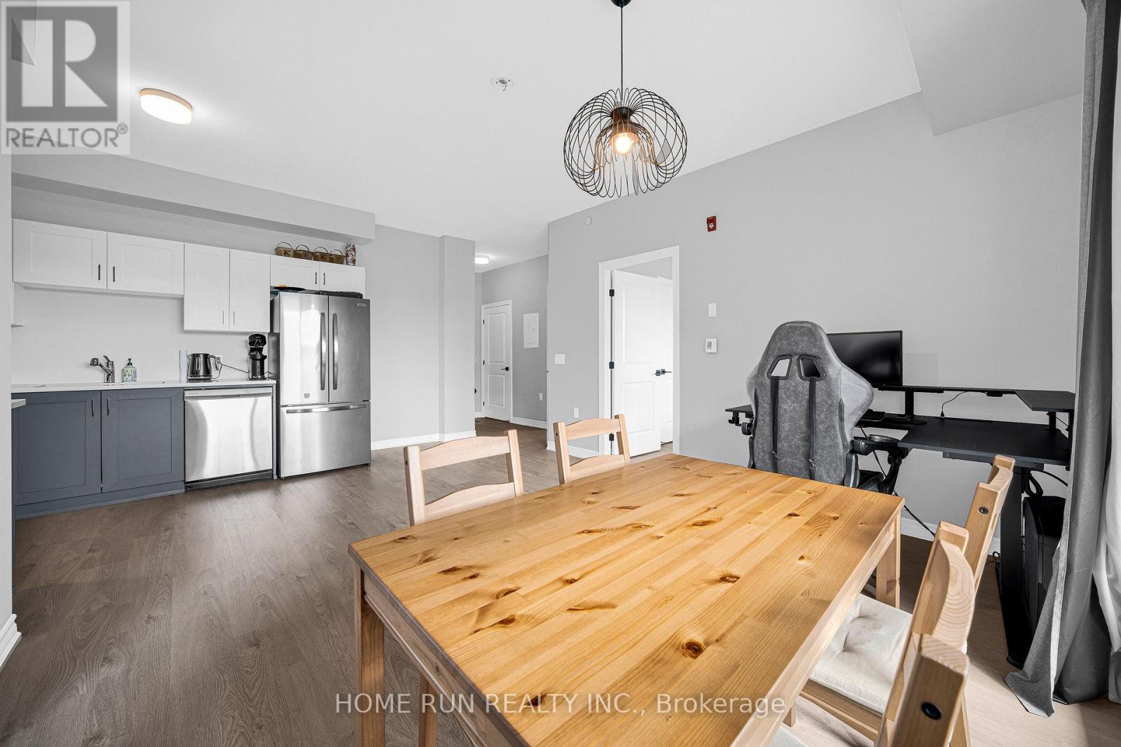 #320 1350 HEMLOCK ROAD - 14