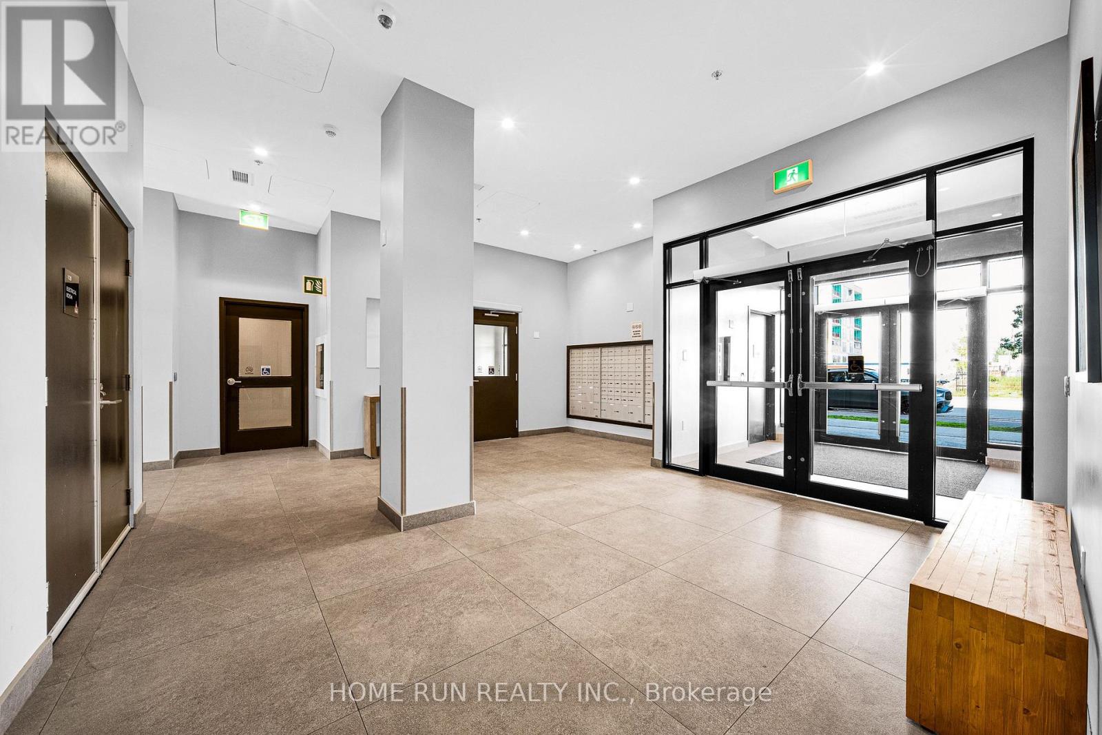 #320 1350 HEMLOCK ROAD - 4