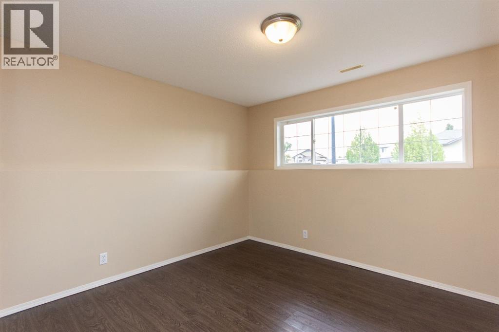Listing photo – 85 Ladwig Close, Red Deer