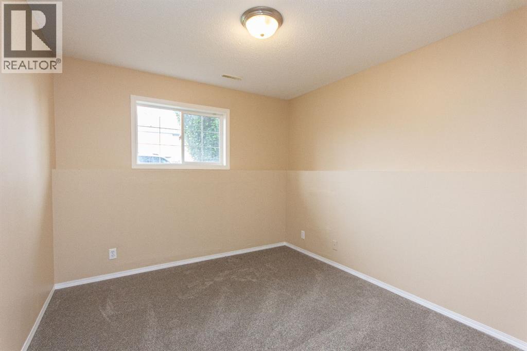 Listing photo – 85 Ladwig Close, Red Deer