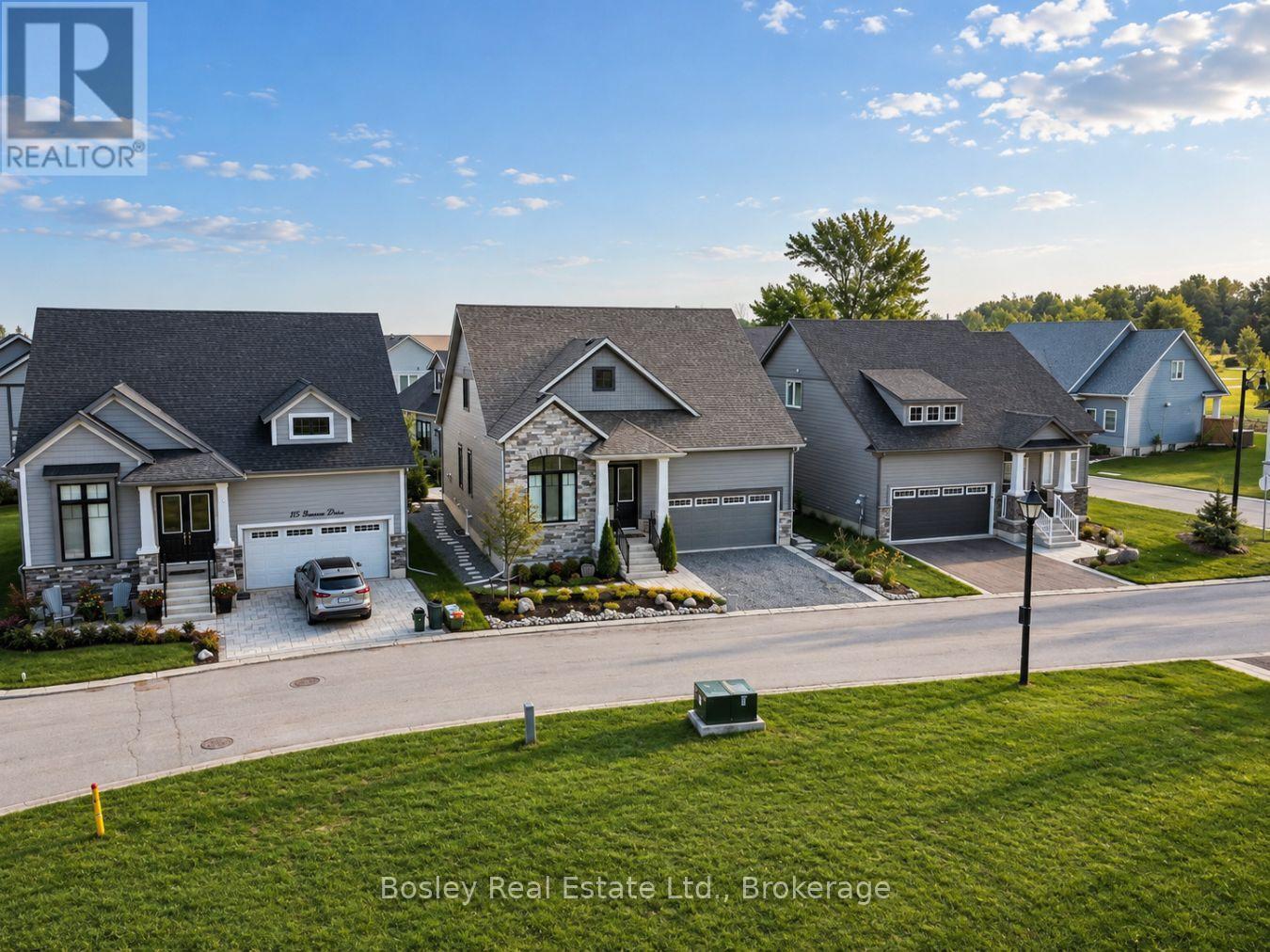 #17 117 Beacon Drive, Blue Mountains, Ontario, N0H2P0, Blue Mountains, Ontario — photo 3 of 5