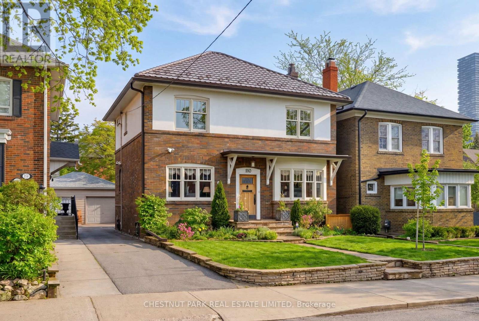 110 HILLSDALE AVENUE W - 1