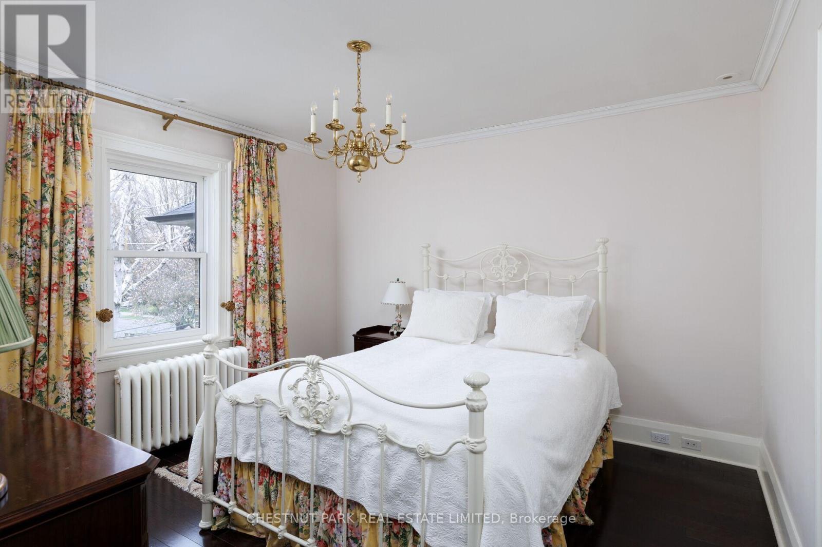 110 HILLSDALE AVENUE W - 29
